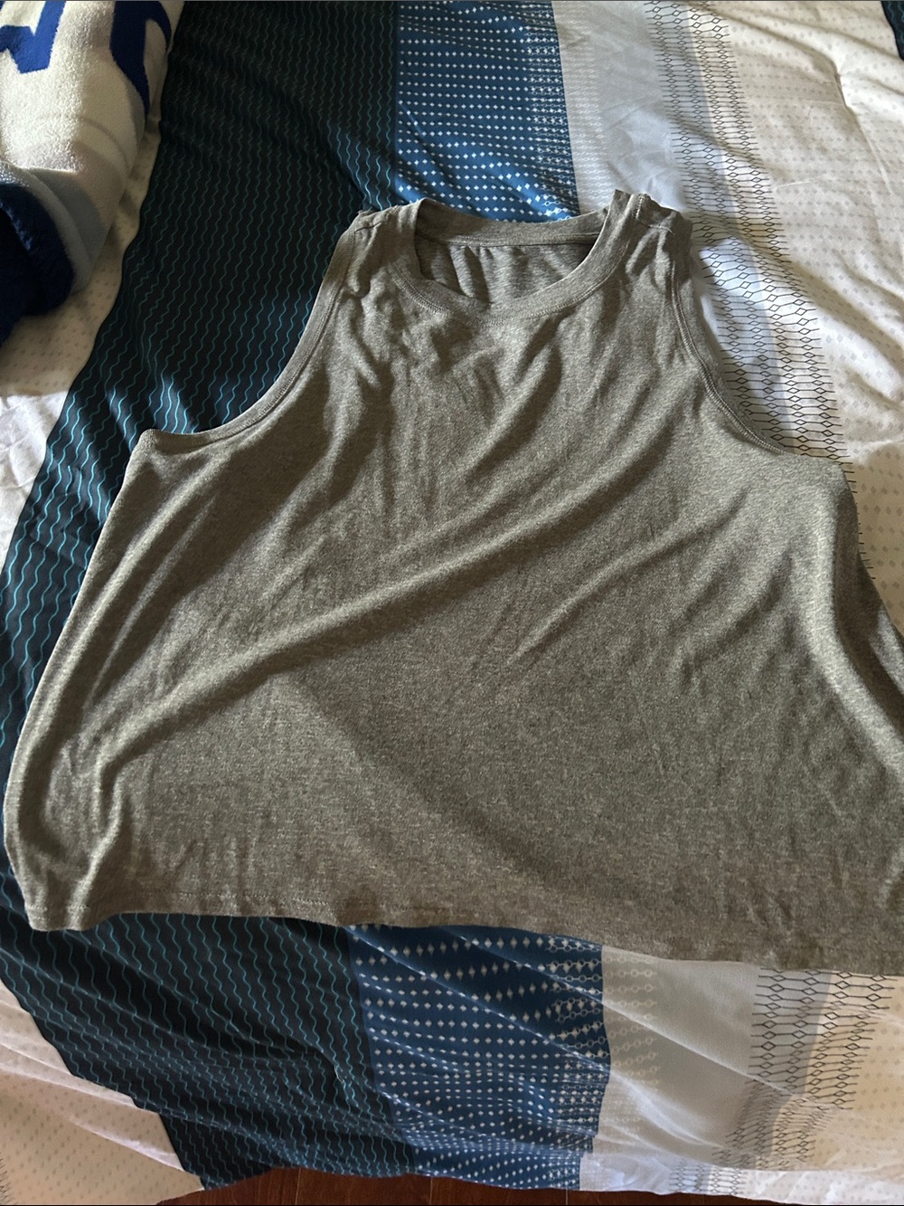 Vuori Gray Relaxed Scoop Tank